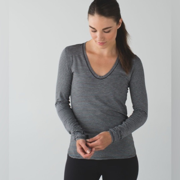 Lululemon Circadian Long Sleeve  V Top - Black and Gray no tag see measurements - Picture 1 of 9